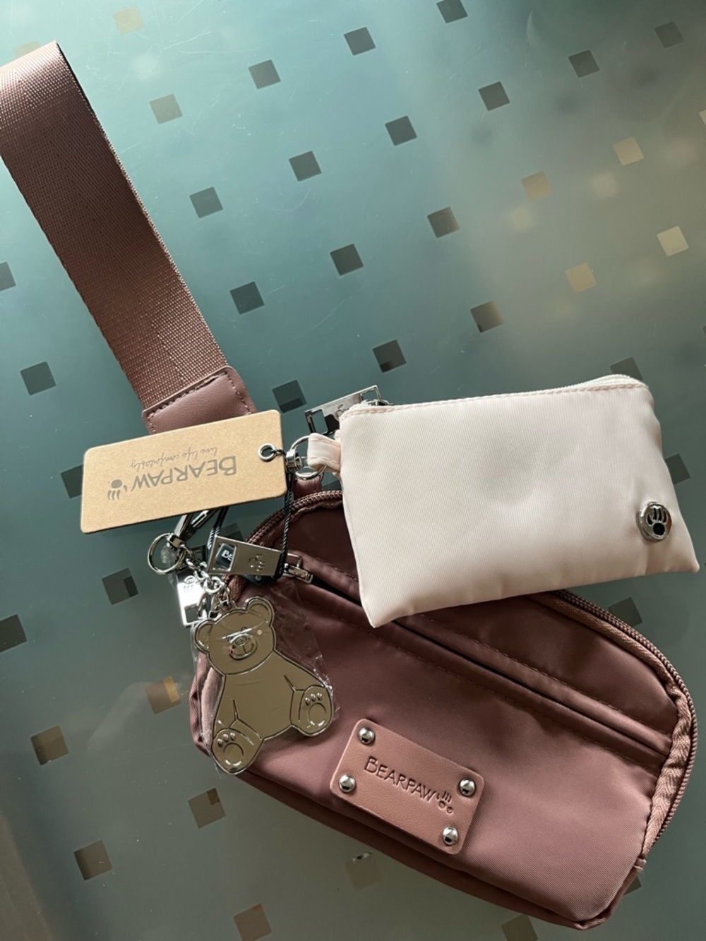 BearPaw Medium Brown Wristlet with Cream Detachable Coin Pouch & bearcharm - Picture 3 of 4